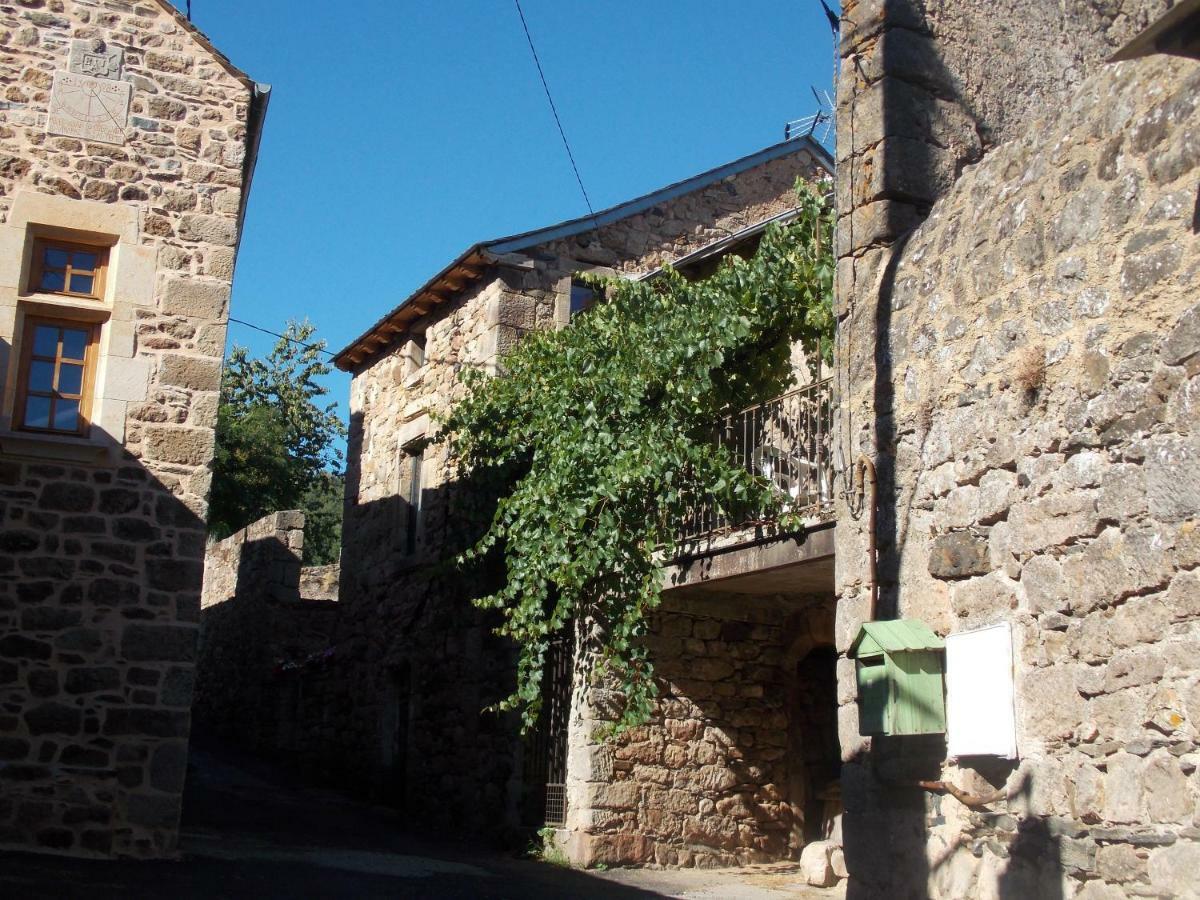 Le Cintrium Bed & Breakfast Viala-du-Tarn ภายนอก รูปภาพ